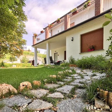 Agricola Domus Apartment Barolo Bagian luar foto